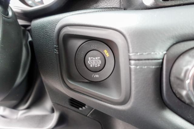 new 2025 Jeep Gladiator car, priced at $55,915