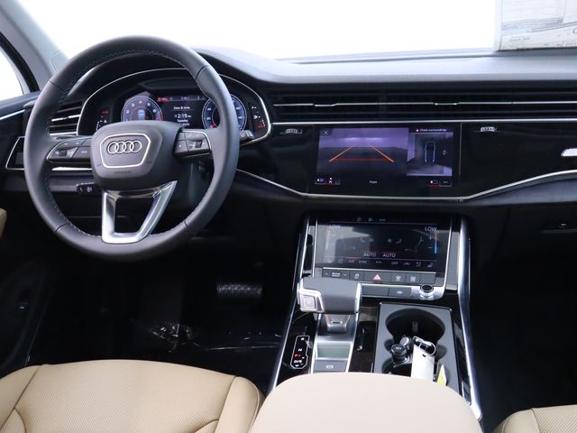 new 2025 Audi Q7 car, priced at $72,250