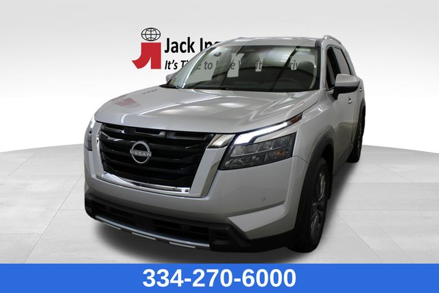 new 2025 Nissan Pathfinder car, priced at $47,500
