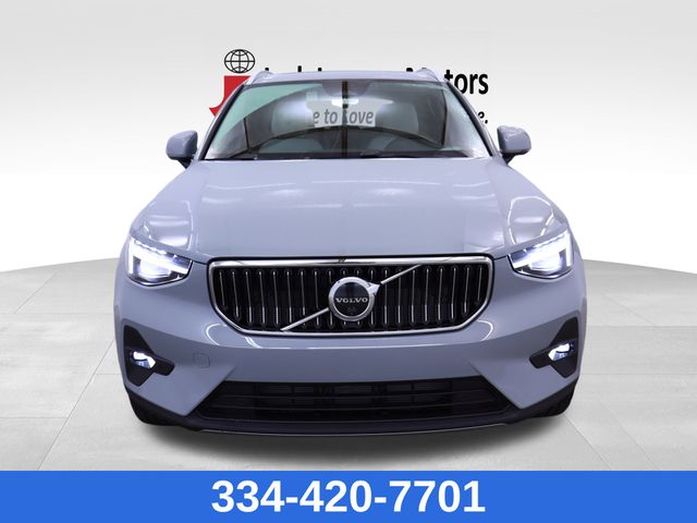 new 2025 Volvo XC40 car, priced at $46,335