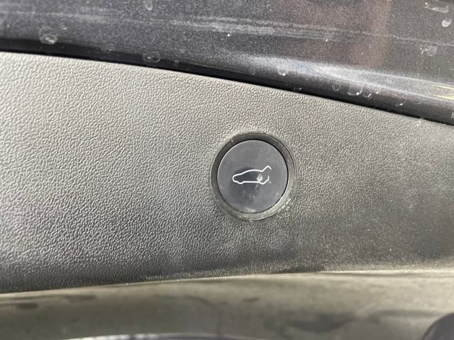 used 2022 Tesla Model 3 car, priced at $27,500