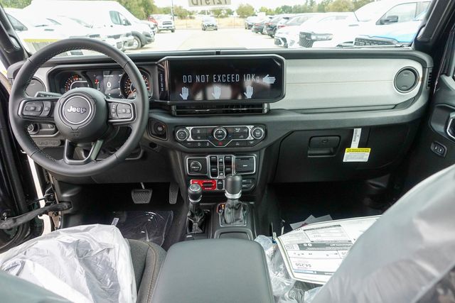 new 2025 Jeep Gladiator car, priced at $46,625