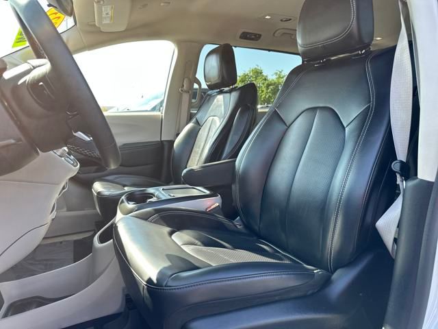 used 2023 Chrysler Pacifica car, priced at $25,247