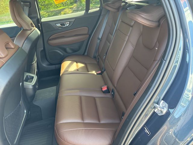 used 2021 Volvo V60 Cross Country car, priced at $27,499