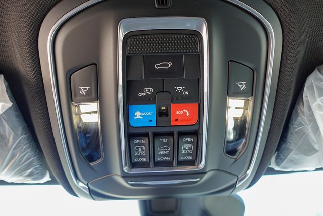 new 2025 Jeep Grand Cherokee car, priced at $53,316
