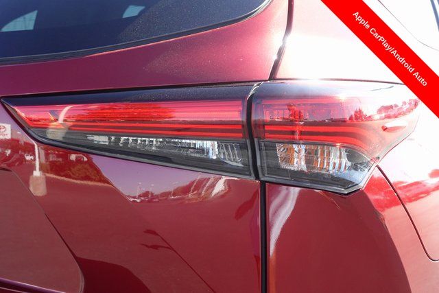 used 2022 Toyota Highlander car, priced at $34,655