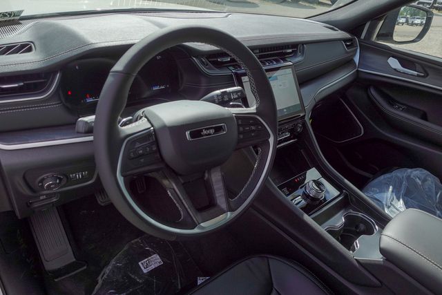 new 2025 Jeep Grand Cherokee car, priced at $55,335