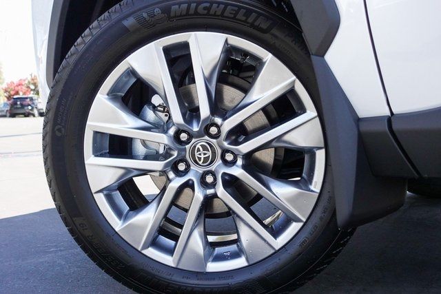 new 2025 Toyota RAV4 car