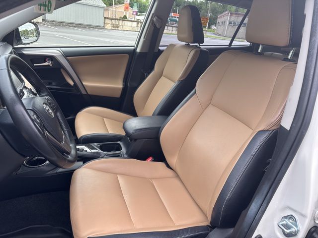 used 2018 Toyota RAV4 Hybrid car, priced at $18,999