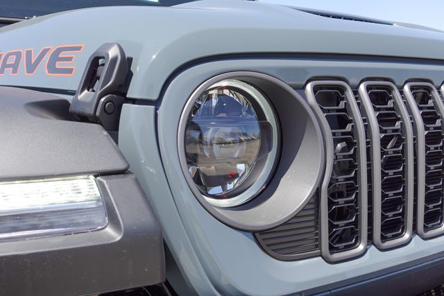 new 2025 Jeep Gladiator car, priced at $53,555