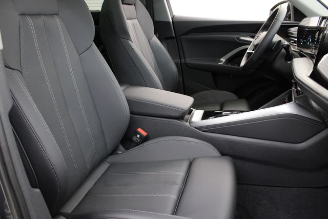 new 2025 Audi Q5 car, priced at $61,300