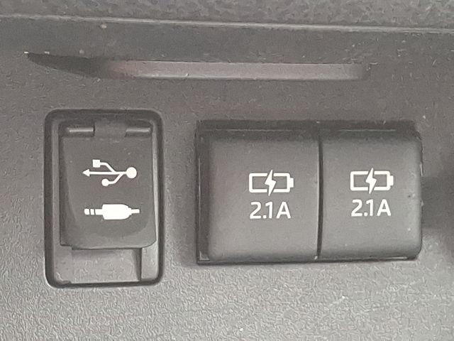 used 2018 Toyota Highlander car, priced at $21,879