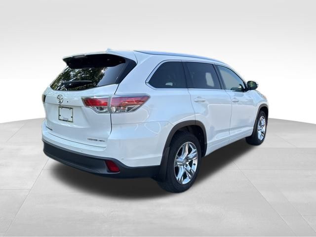 used 2015 Toyota Highlander car, priced at $21,999