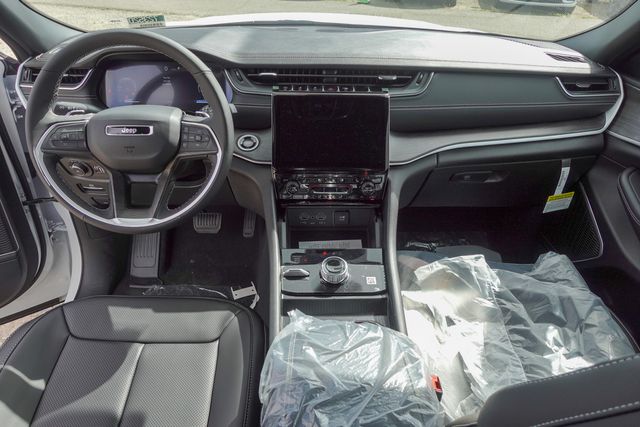 new 2025 Jeep Grand Cherokee L car, priced at $54,612