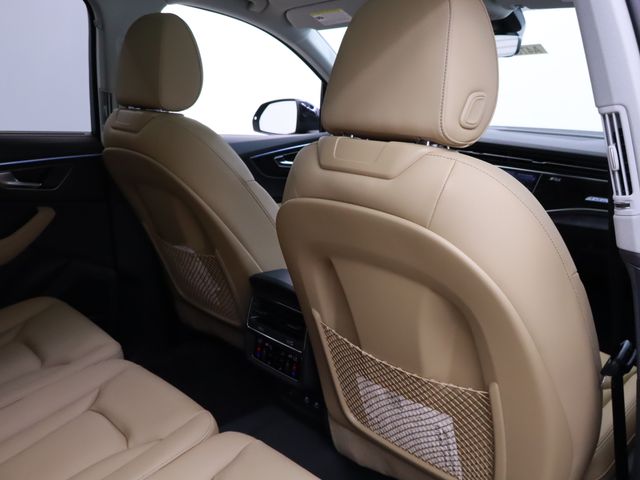 new 2025 Audi Q7 car, priced at $72,250