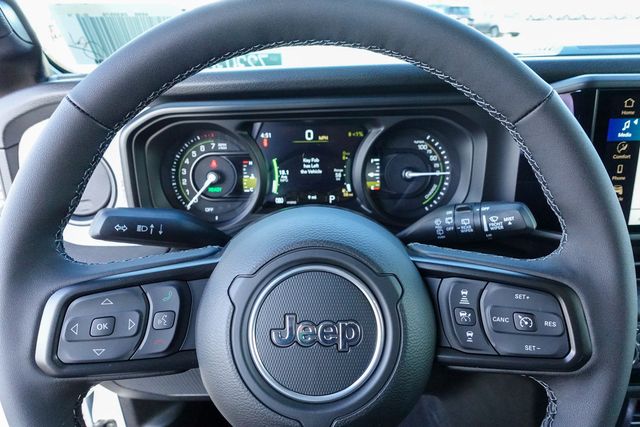 new 2025 Jeep Wrangler car, priced at $54,574