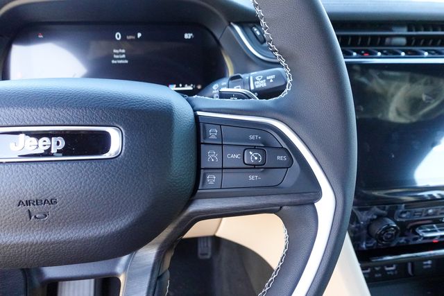 new 2025 Jeep Grand Cherokee car, priced at $47,180