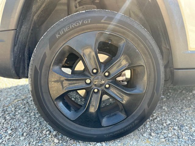 used 2019 Jeep Compass car, priced at $19,924