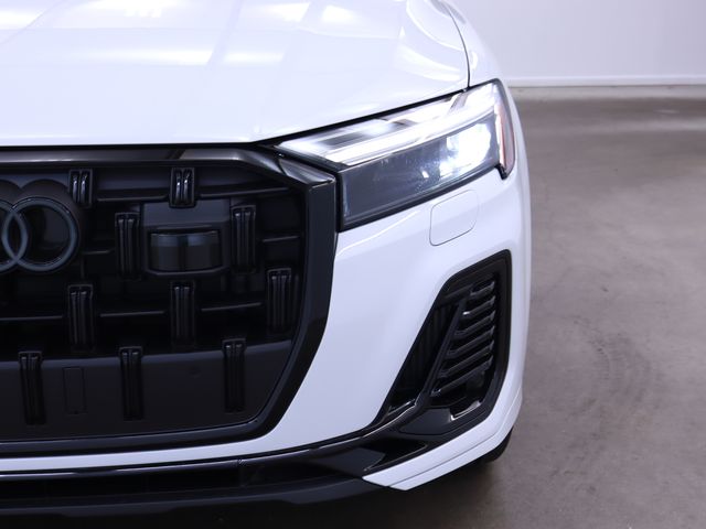 new 2025 Audi Q7 car, priced at $72,250