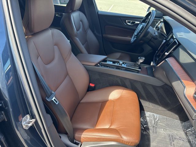 used 2021 Volvo V60 Cross Country car, priced at $27,499