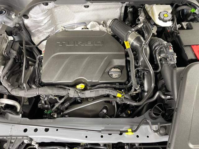 new 2025 Buick Envista car, priced at $31,000