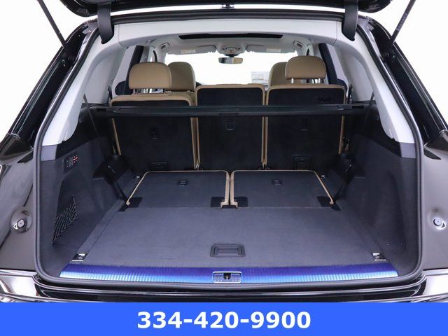 new 2025 Audi Q7 car, priced at $72,384