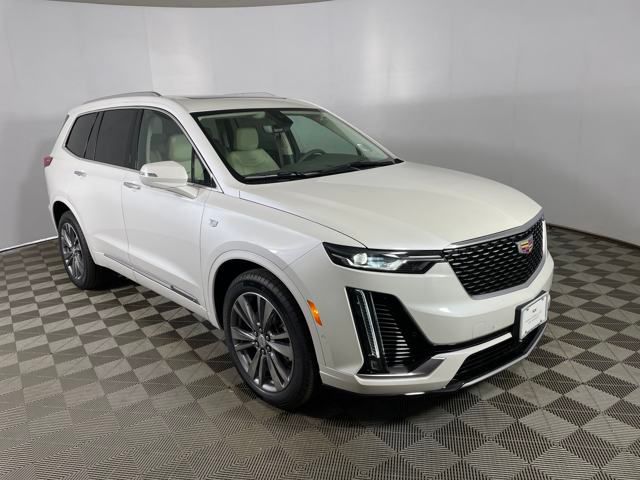 new 2025 Cadillac XT6 car, priced at $62,665