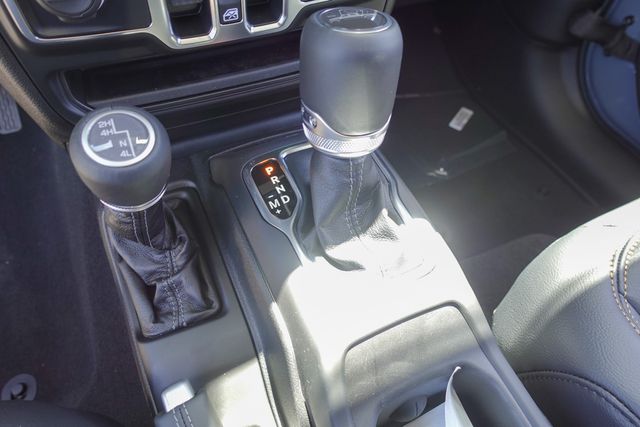 new 2025 Jeep Gladiator car, priced at $46,270