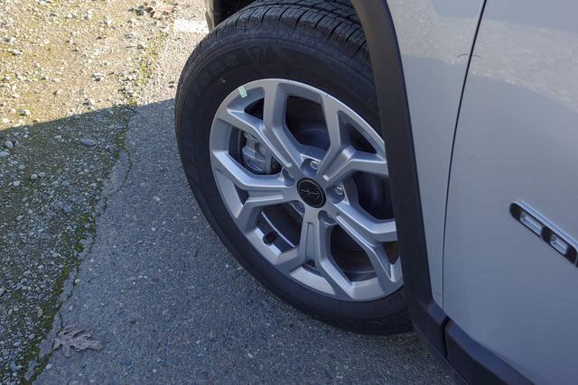 new 2025 Jeep Compass car, priced at $28,090