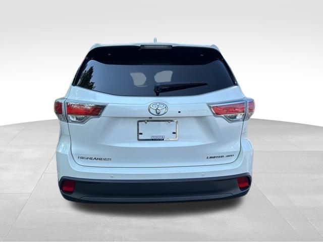 used 2015 Toyota Highlander car, priced at $21,999