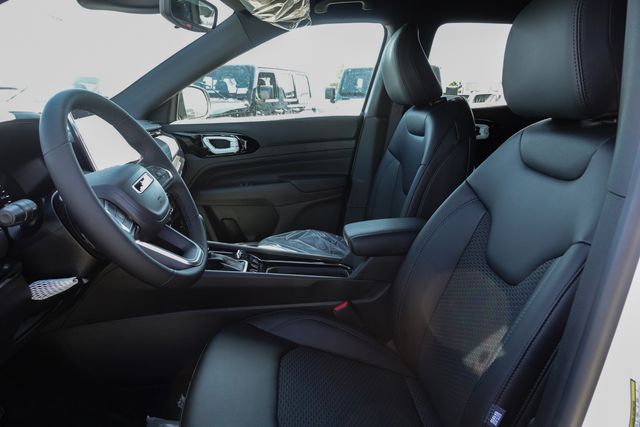 new 2025 Jeep Compass car, priced at $29,660