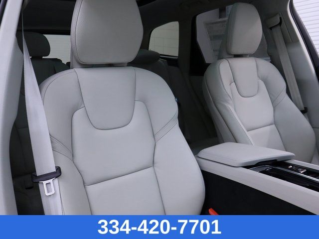 new 2025 Volvo XC60 car, priced at $52,640