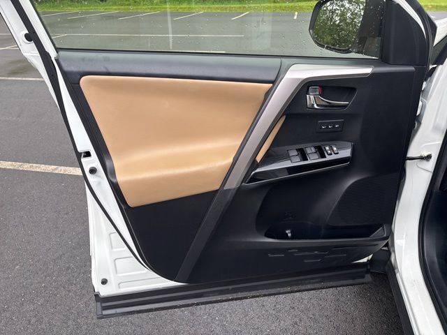 used 2018 Toyota RAV4 Hybrid car, priced at $18,999