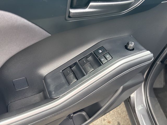 used 2022 Toyota Highlander car, priced at $29,999