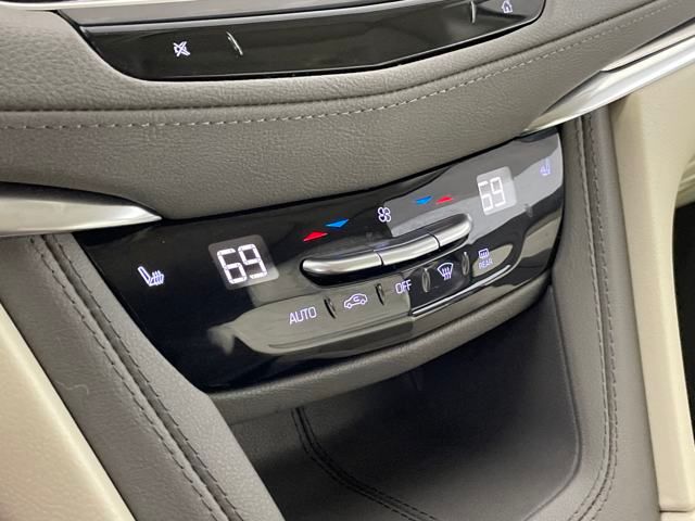 used 2023 Cadillac XT5 car, priced at $32,000