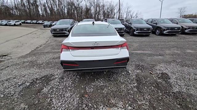 new 2025 Hyundai Elantra car, priced at $23,659