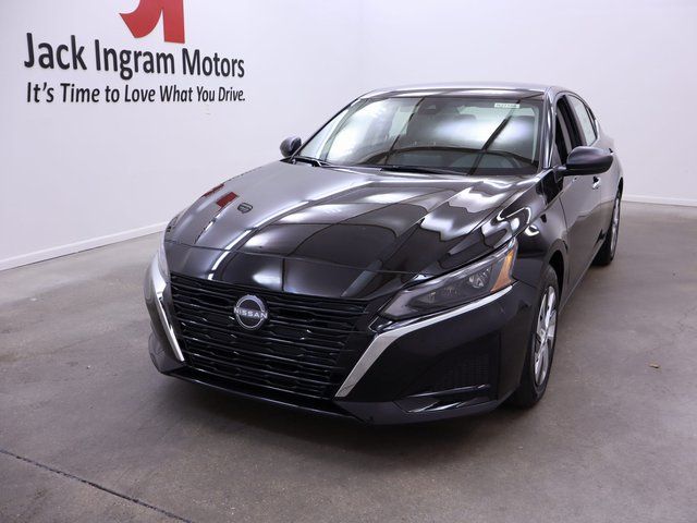 new 2025 Nissan Altima car, priced at $28,140