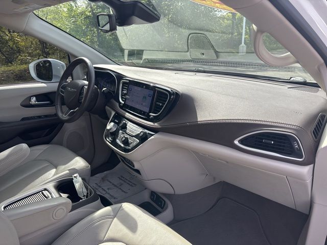used 2021 Chrysler Pacifica car, priced at $32,699