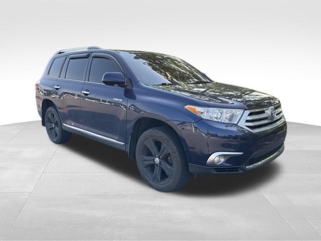 used 2013 Toyota Highlander car, priced at $14,489