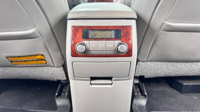 used 2012 Toyota Highlander car, priced at $6,788