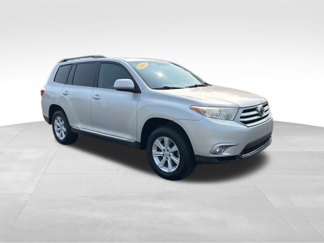 used 2013 Toyota Highlander car, priced at $15,999