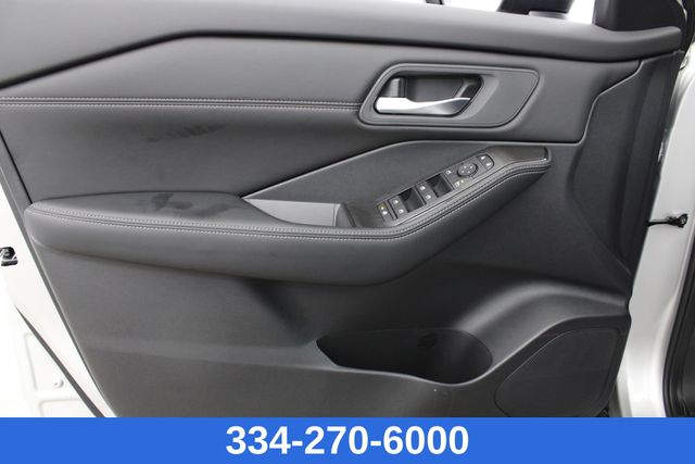 new 2025 Nissan Rogue car, priced at $33,985
