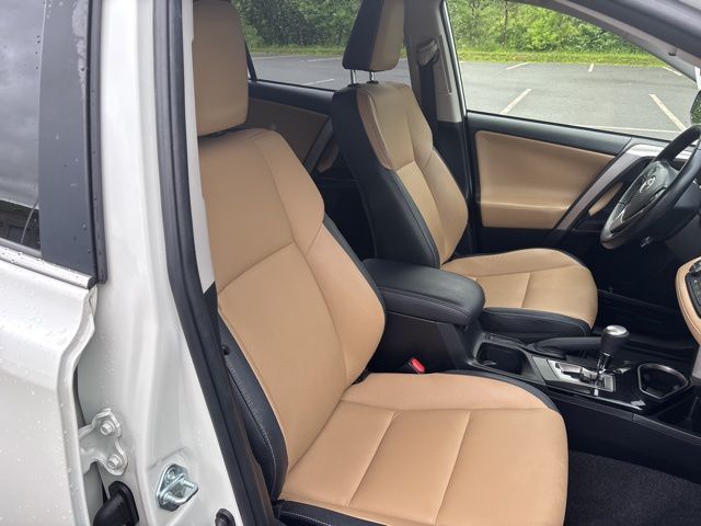 used 2018 Toyota RAV4 Hybrid car, priced at $18,999