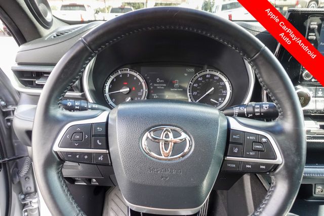 used 2022 Toyota Highlander car, priced at $37,000