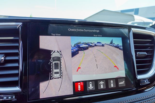 new 2025 Chrysler Pacifica Hybrid car, priced at $47,541