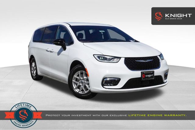 new 2025 Chrysler Pacifica car, priced at $41,290