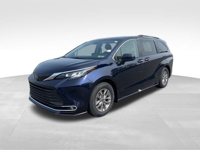 used 2022 Toyota Sienna car, priced at $43,999