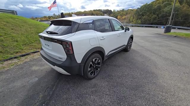 new 2025 Nissan Kicks car, priced at $26,489