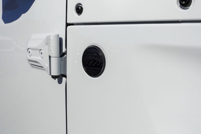 new 2025 Jeep Wrangler car, priced at $47,525