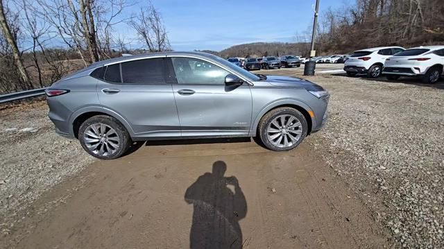 new 2025 Buick Envista car, priced at $30,635